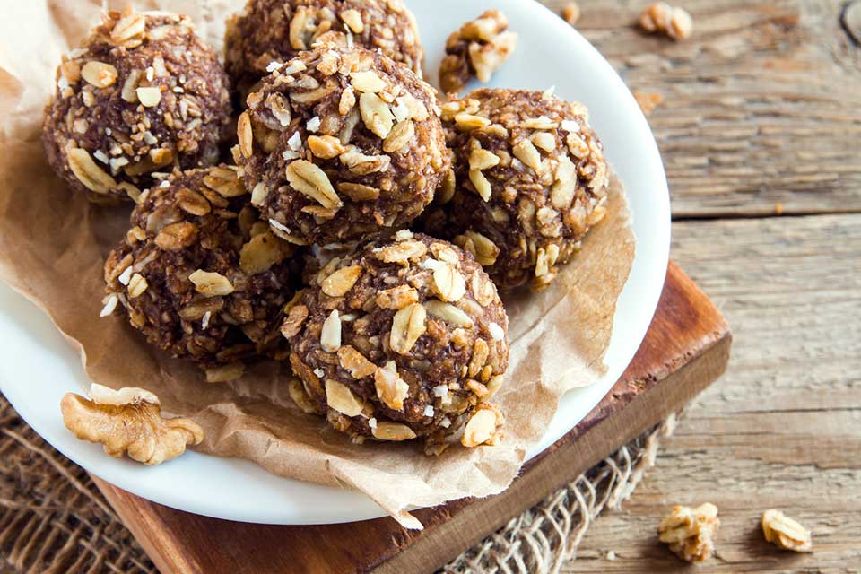 Fruit & Nut Energy Truffles ':' A healthy and affordable snack to help relieve your sweet cravings.